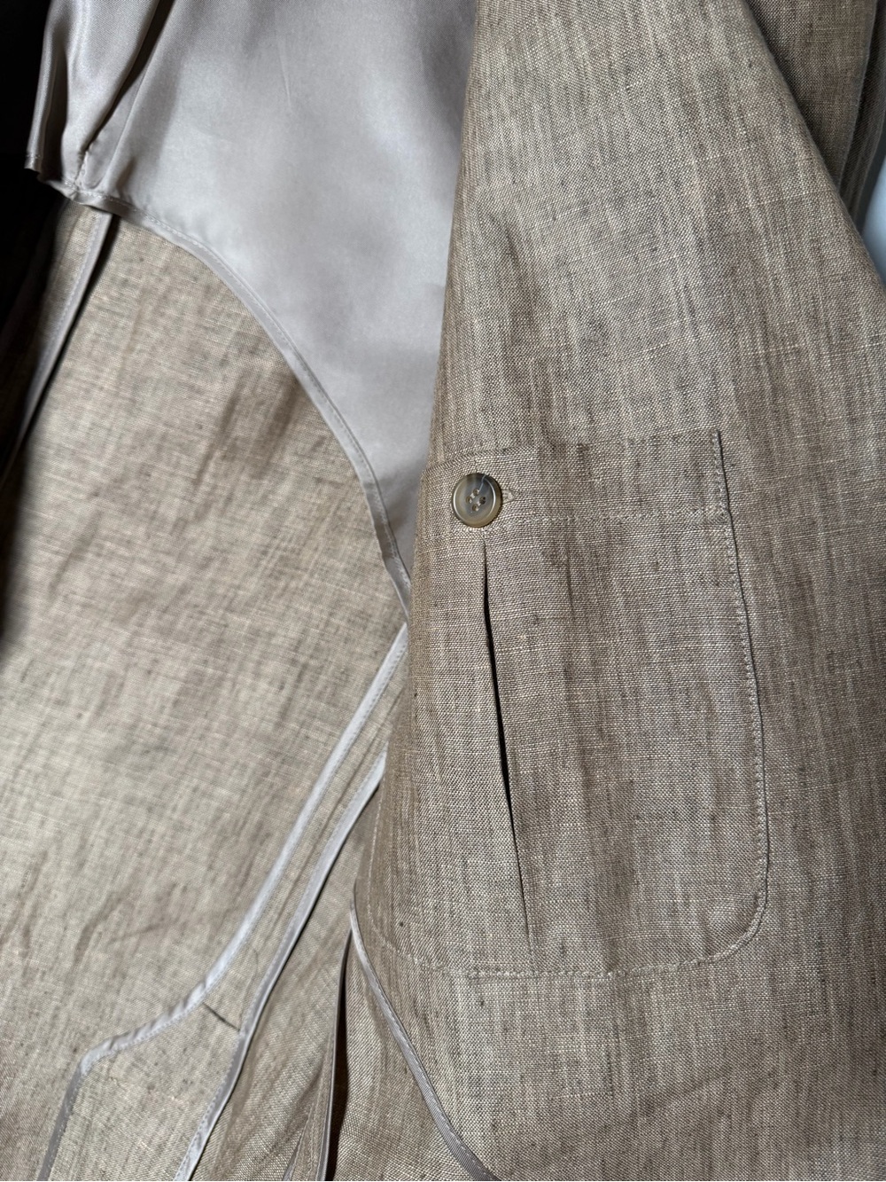 BCBG Tan Linen Sport Coat - Picture 8 of 10